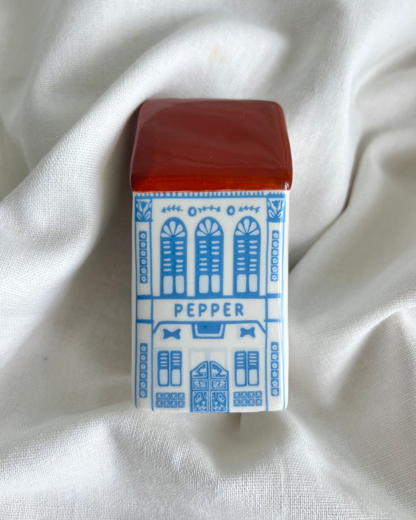 Singapore Shophouse Salt & Pepper Shakers | Heritage Souvenirs